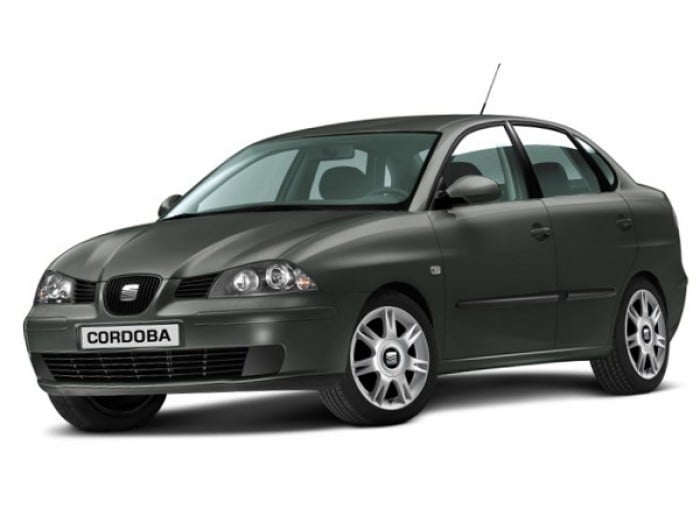 Co je potřeba k výměně reproduktorů v Seat Cordoba 2?