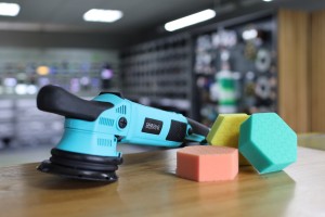 Dvě nové leštičky Carbon Collective a další skvělé novinky