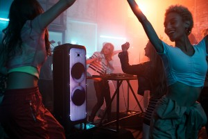 Představujeme rodinu bluetooth reproduktorů na steroidech - JBL Partyboxy