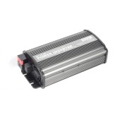 Měnič napětí z 24V na 230V + USB, 600W - CAR600-24V