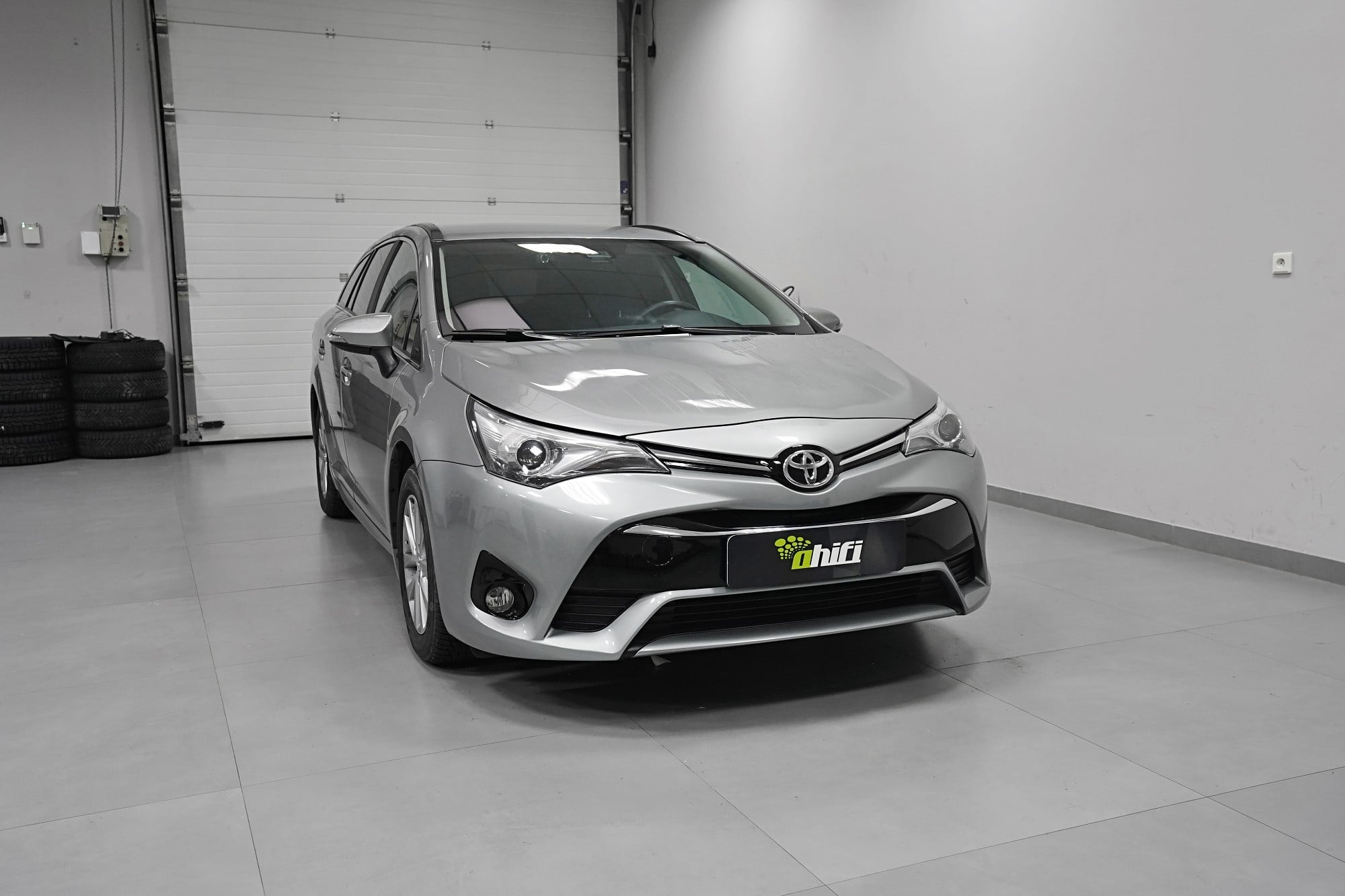 Toyota Avensis (T27)