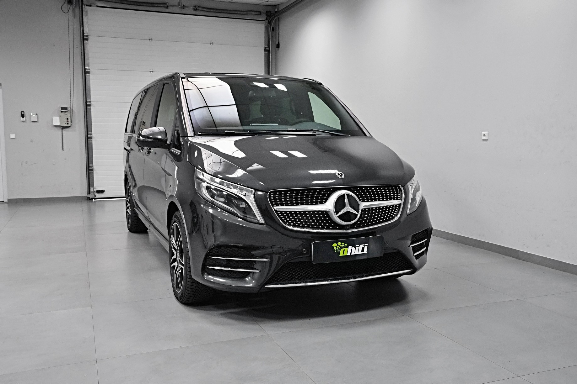 Mercedes-Benz V-Class