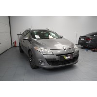 Renault Megane III - montáž autorádia a reproduktorů