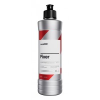 Středně hrubá lešticí pasta CarPro Fixer (250 ml)